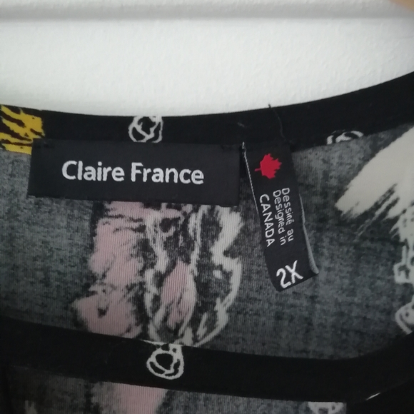 Claire's Black Top with Multicolor Abstract Design - Picture 6 of 7